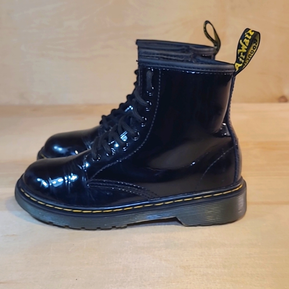 Dr. Martens 1460 J Black Patent Leather Kids Boots Size 1 Youth - Picture 9 of 14